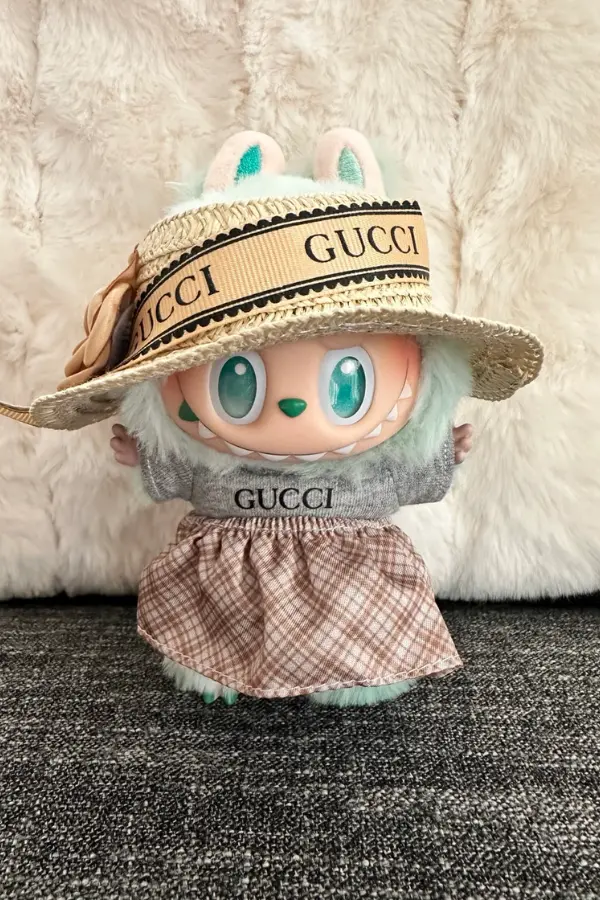 Gucci Step Into the Picture