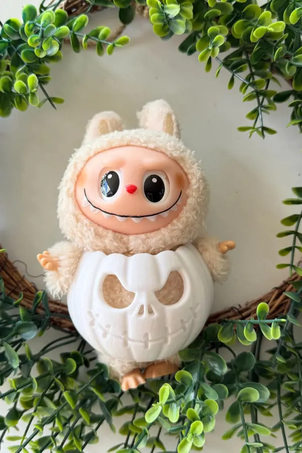 “Best Labubu Costume for Cosplay Fun”